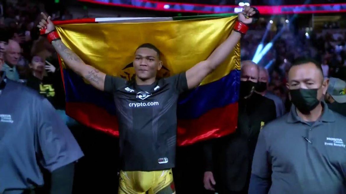 El sábado por la noche, Morales sorprendió al octágono de UFC con su victoria en la categoría peso wélter.